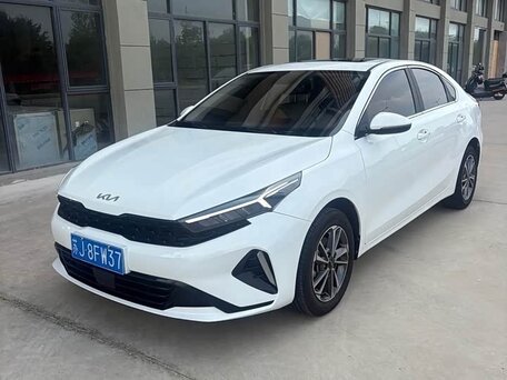 2023 Kia K3 II (China Market) Рестайлинг, белый, 1831000 рублей, вид 1