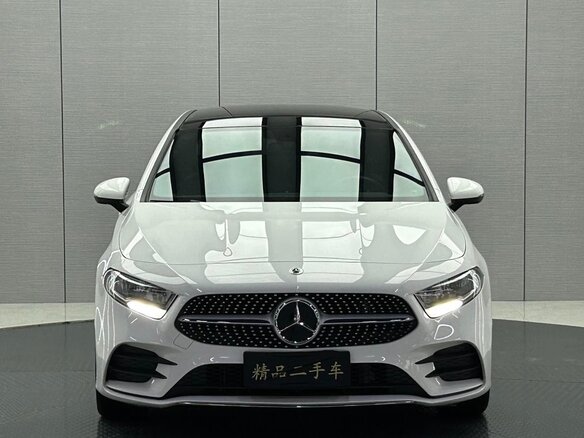 2022 Mercedes-Benz A-Класс 180 Long IV (W177), красный, 1833000 рублей - вид 1