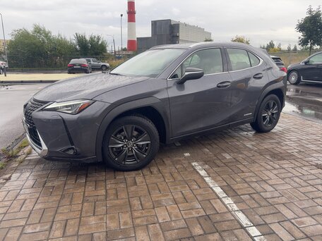 2022 Lexus UX 250h I, серый, 3400000 рублей, вид 4