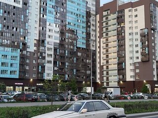 1988 Nissan Laurel V (C32), серый, 370000 рублей, вид 1