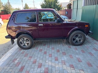2014 Lada (ВАЗ) 2121 (4x4) Urban I Рестайлинг, пурпурный, 570000 рублей, вид 1