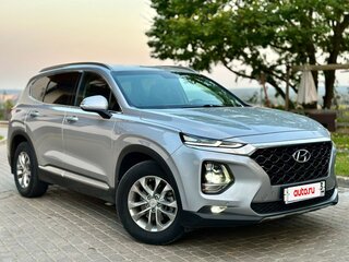 2019 Hyundai Santa Fe IV, серебристый, 3500000 рублей, вид 2