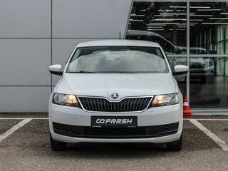 2018 Skoda Rapid I Рестайлинг, белый, 1140000 рублей, вид 3