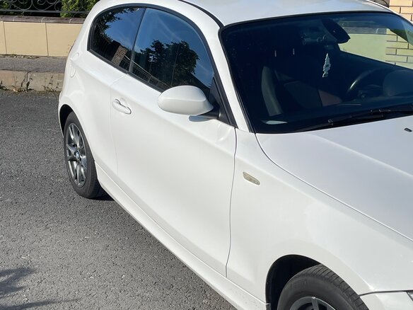 2008 BMW 1 серии 118i I (E81/E82/E87/E88) Рестайлинг, белый, 665000 рублей - вид 8