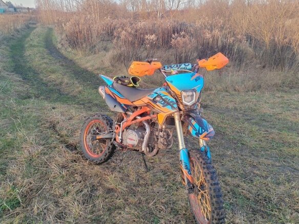 2024 Kayo Evolution YX140EM, оранжевый, 80000 рублей
