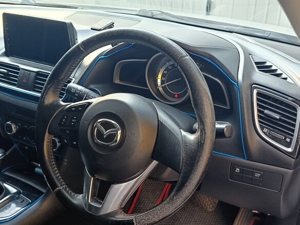 2014 Mazda Axela III, белый, 1250000 рублей - вид 6