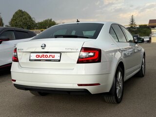 2018 Skoda Octavia III (A7) Рестайлинг, белый, 1772000 рублей, вид 5