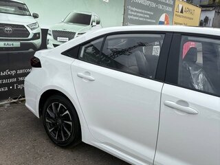 2026 Toyota Corolla XII (E210) Рестайлинг 2, белый, 2450000 рублей, вид 3