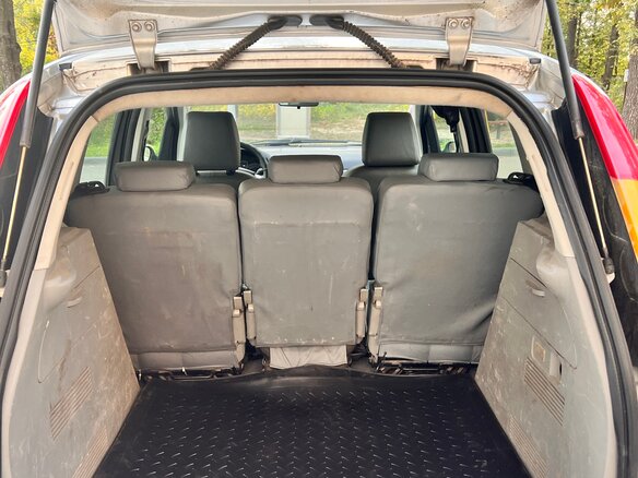 2004 Ford C-MAX I, серебристый, 265000 рублей - вид 7