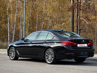 2019 BMW 5 серии 530e VII (G30/G31/G38), чёрный, 3769000 рублей, вид 5