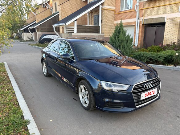 2019 Audi A3 III (8V) Рестайлинг, синий, 1650000 рублей - вид 8