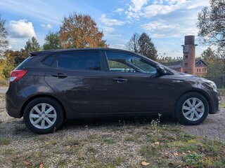 2016 Kia Rio III Рестайлинг, коричневый, 1080000 рублей, вид 3