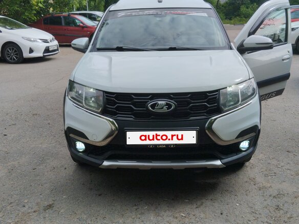 2021 Lada (ВАЗ) Largus Cross I Рестайлинг, белый, 1200000 рублей - вид 1