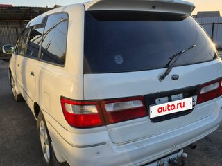 2000 Nissan Presage I, белый, 180000 рублей, вид 2