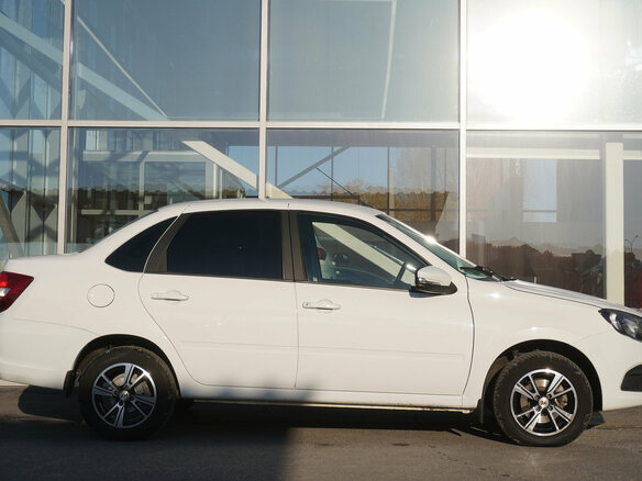 2023 Lada (ВАЗ) Granta I Рестайлинг, белый, 841000 рублей - вид 3