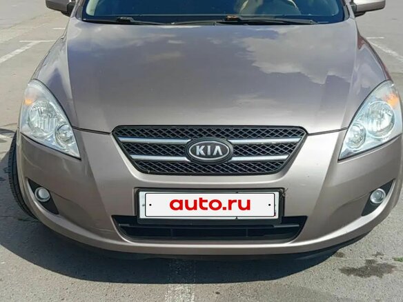 2008 Kia Ceed I, бежевый, 610000 рублей