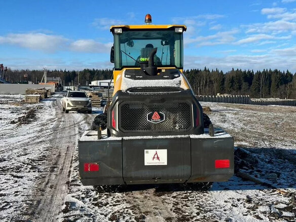 2023 LGCE RS8140H, жёлтый, 4600000 рублей - вид 2
