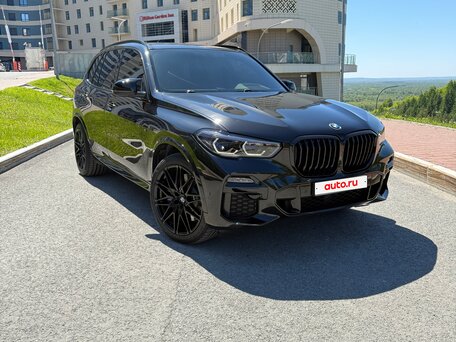 2020 BMW X5 40i IV (G05/G18), чёрный, 6300000 рублей, вид 4