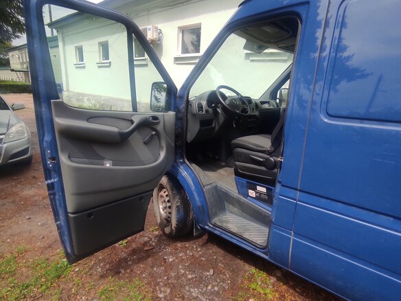 2017 Mercedes-Benz Sprinter Classic, синий, 1300000 рублей - вид 10