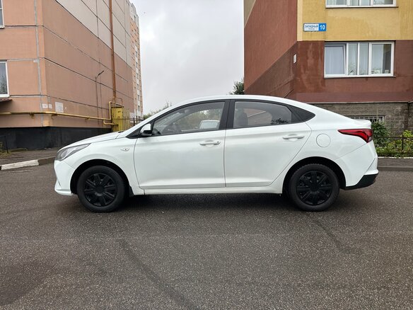 2020 Hyundai Solaris II Рестайлинг, белый - вид 5