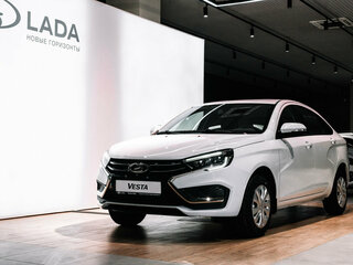 2025 Lada (ВАЗ) Vesta Cross I Рестайлинг (NG), белый, 1952000 рублей, вид 1