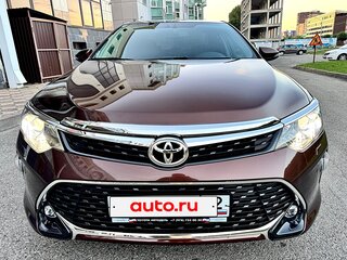 2017 Toyota Camry VII (XV50) Рестайлинг 2, коричневый, 3250000 рублей, вид 2