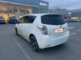 2010 Toyota Verso I, белый, 1090000 рублей, вид 4