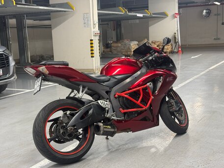 2005 Suzuki GSX-R 750, красный, 550000 рублей, вид 4