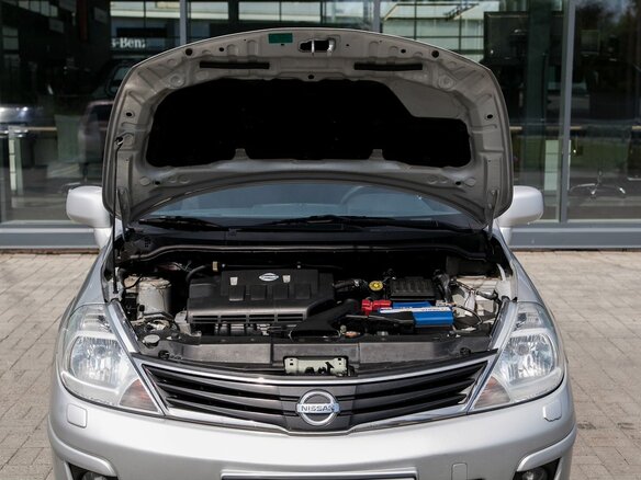 2013 Nissan Tiida I Рестайлинг, серебристый - вид 23