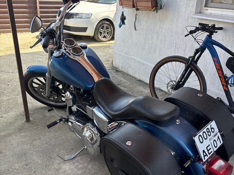 2005 Harley-Davidson Dyna Low Rider, синий, 700000 рублей, вид 1