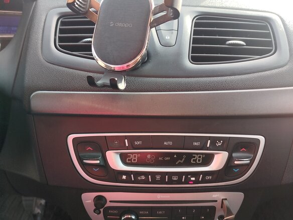 2013 Renault Fluence I Рестайлинг, серебристый, 650000 рублей - вид 12