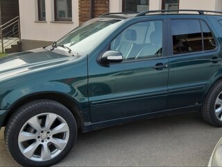1998 Mercedes-Benz M-Класс 320 I (W163), зелёный, 410000 рублей, вид 4