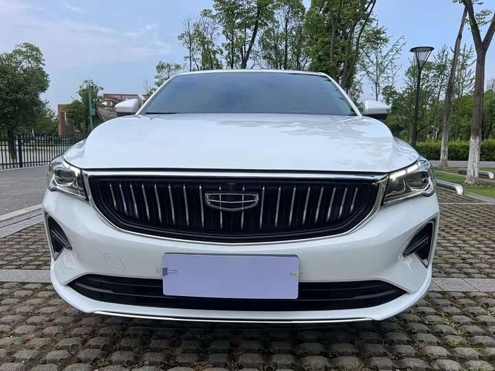 Открыть фотографии: Geely Emgrand II