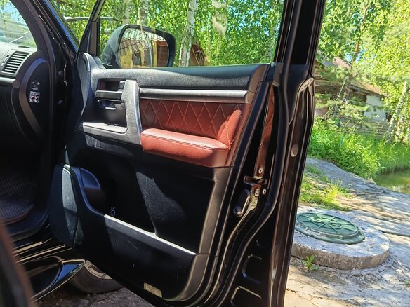2008 Toyota Land Cruiser 200 Series, чёрный - вид 12