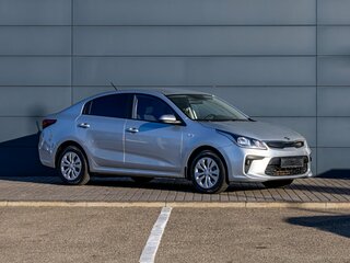 2019 Kia Rio IV, серый, 1395000 рублей, вид 3