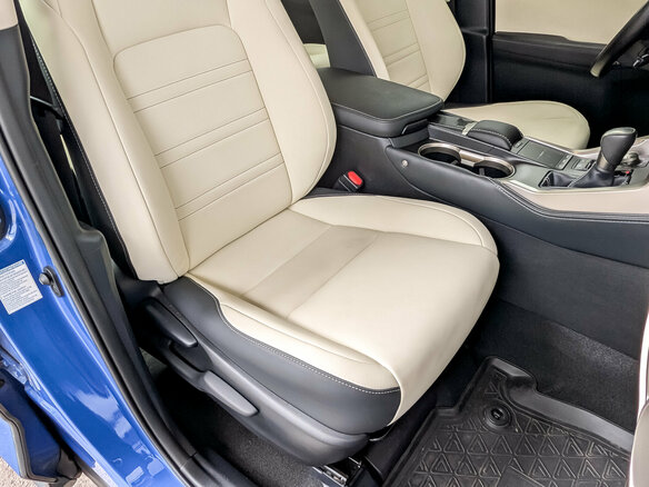 2020 Lexus NX 200 I Рестайлинг, голубой, 3950000 рублей - вид 22