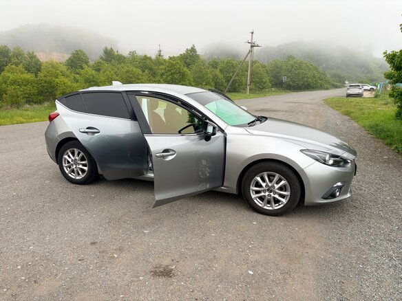 2014 Mazda Axela III, серый - вид 1