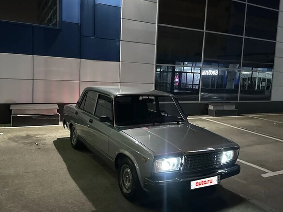 2011 Lada (ВАЗ) 2107, белый, 300000 рублей - вид 2
