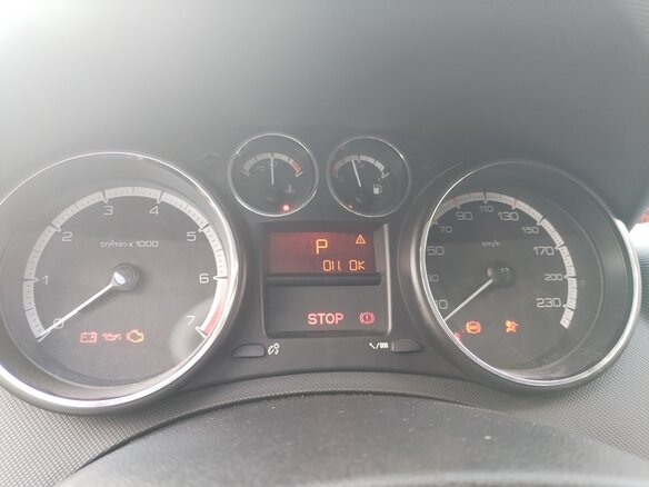 2010 Peugeot 308 I, серый, 500000 рублей - вид 8