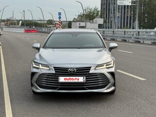 2022 Toyota Avalon V, серебристый, 5536711 рублей, вид 2