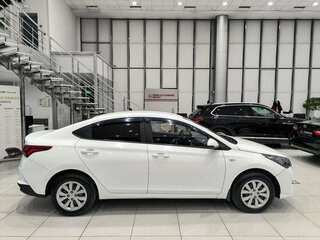 2020 Hyundai Solaris II, белый, 1020000 рублей, вид 4