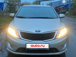 2015 Kia Rio 6-speed III, бежевый, 1100000 рублей, вид 2