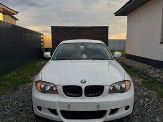 2011 BMW 1 серии 116i I (E81/E82/E87/E88) Рестайлинг, белый, 800000 рублей, вид 2
