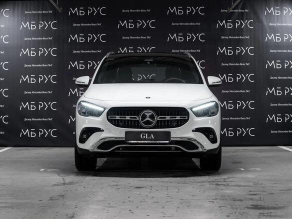 2025 Mercedes-Benz GLA 200 II (H247) Рестайлинг, белый, 5490000 рублей - вид 1