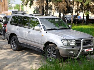 2004 Toyota Land Cruiser 100 Series Рестайлинг 1, серый, 3200000 рублей, вид 3