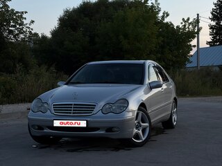 2001 Mercedes-Benz C-Класс 240 II (W203), серебристый, 680000 рублей, вид 2