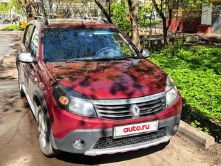 2014 Renault Sandero Stepway I, красный, 850000 рублей, вид 1