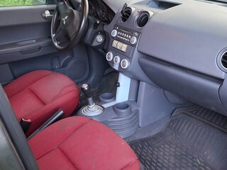 2004 Mitsubishi Colt VI (Z20/Z30), серебристый, 240000 рублей, вид 4