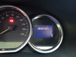 2014 Renault Logan II, белый, 450000 рублей, вид 2