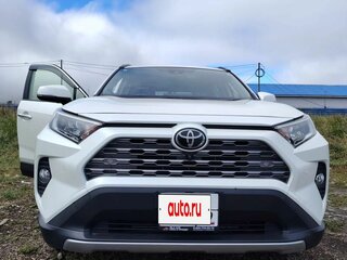 2021 Toyota RAV4 V (XA50), белый, 3950000 рублей, вид 1